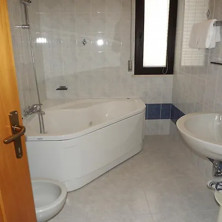 Hotel Cristina 3*