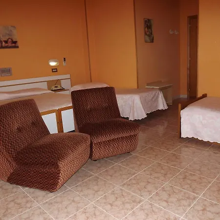 Cristina Hotel